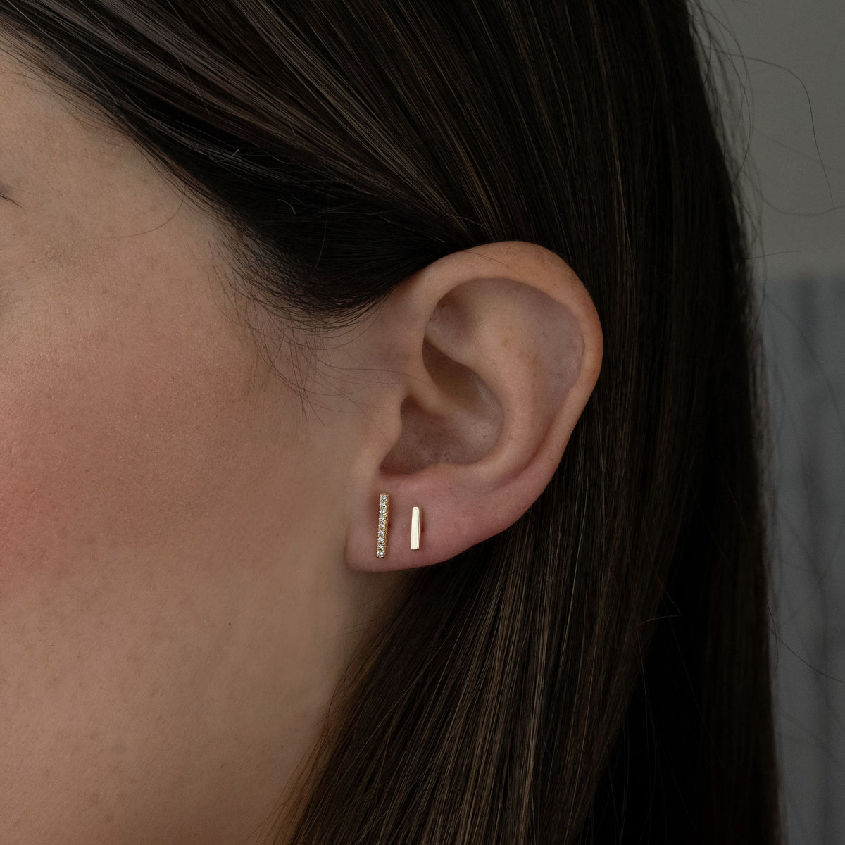 Pavé Bar Studs