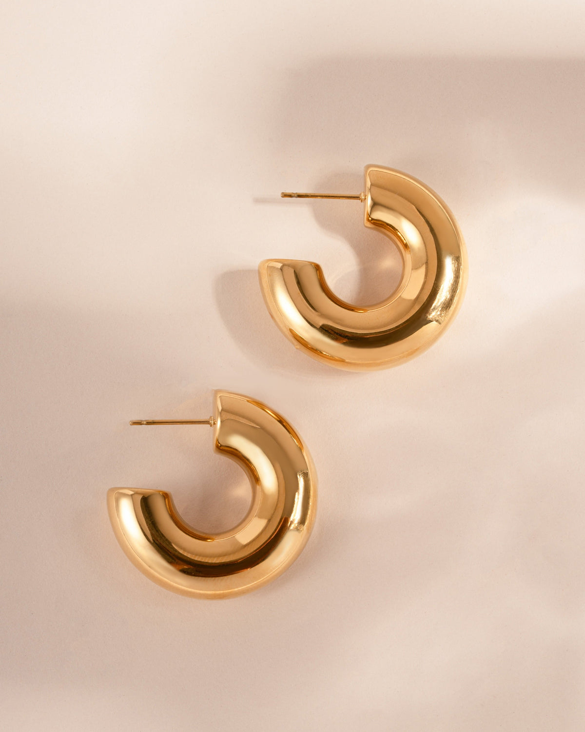 Riley Tube Hoops