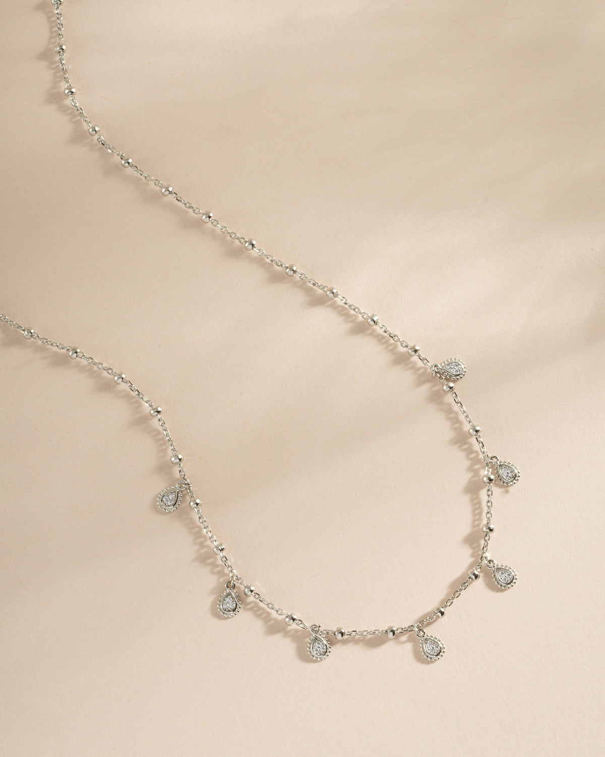 Dangling Tear Drop Necklace