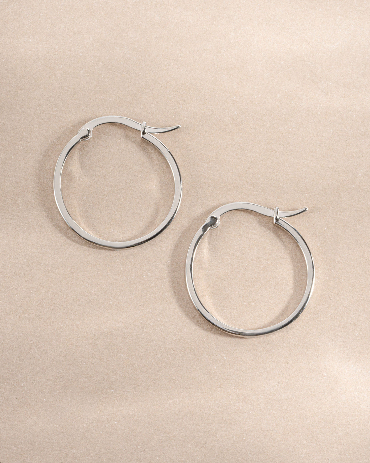 18mm Flat Hoops