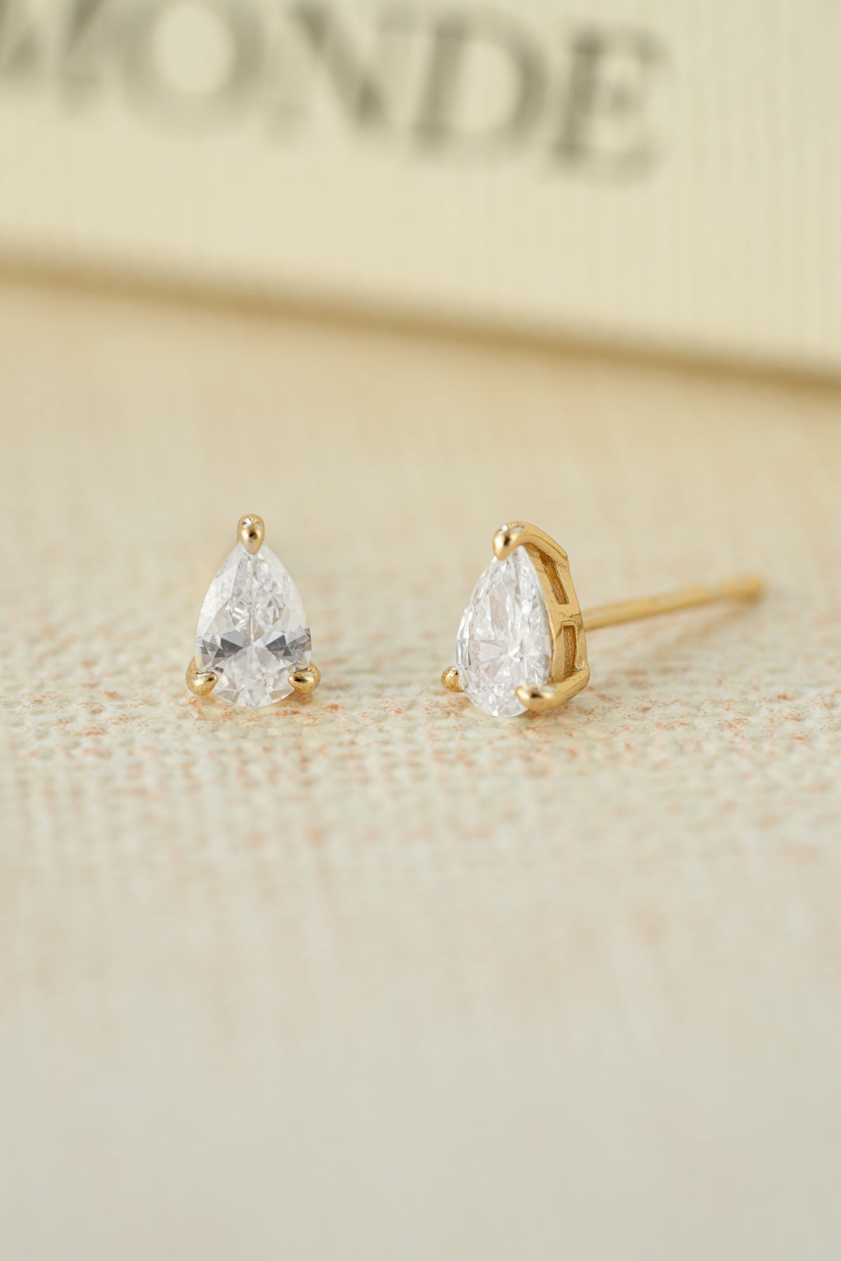 4x6mm Pear Studs