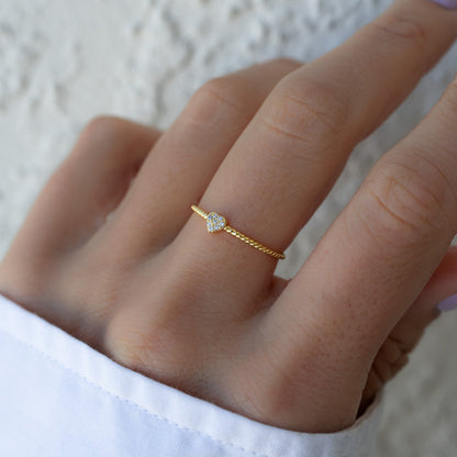 Dainty Heart Ring