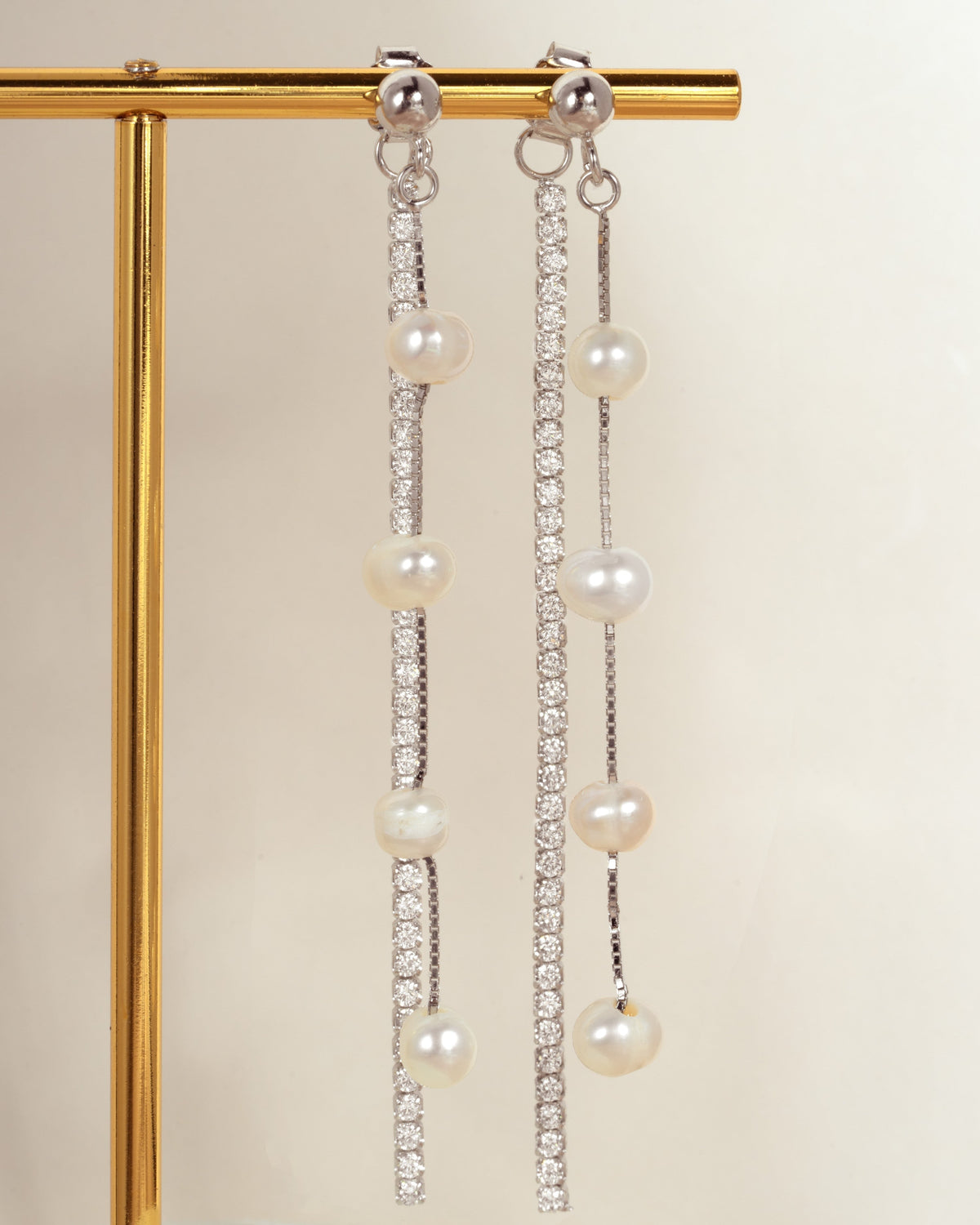 Dangling Bead Pearl Earrings