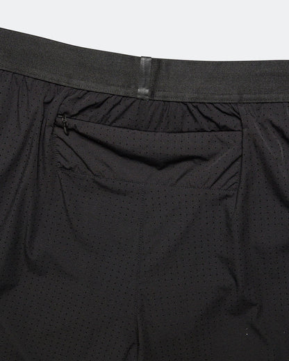 Zero Run Short 7in - Black