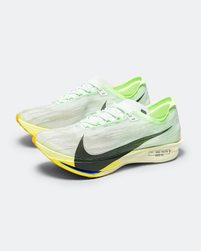 ZoomX Streakfly 2 - Barely Green/Black Spruce-Volt Ice